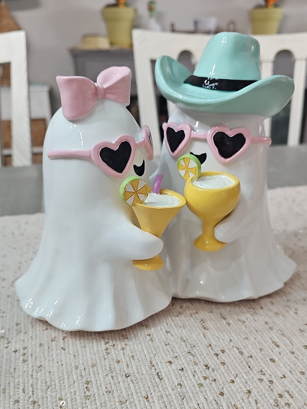 New! Summerween Cute Sunglasses Ghost Couple Holding Cocktails 👻🍹 - Picture 2 of 4